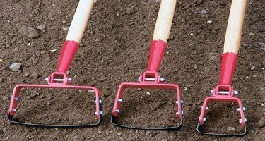 what is the best long handled tool for weeding